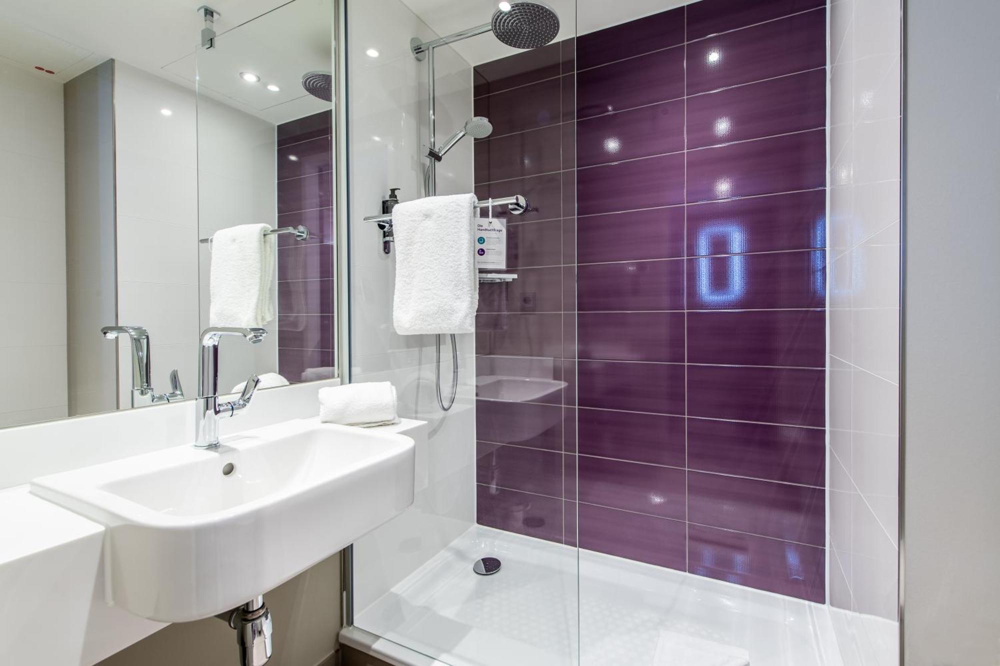 Premier Inn Essen City Centre Exteriör bild