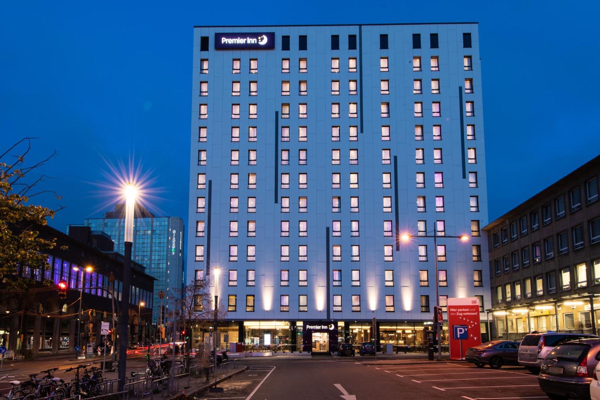 Premier Inn Essen City Centre Exteriör bild